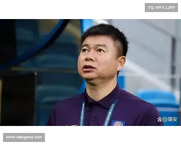 退役球员转型教练,分享经验培养新一代